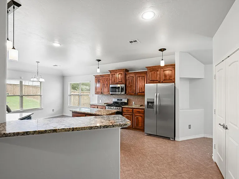 8725 Pikes Peak Rd — Photo 19