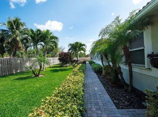 5271 Grande Palm Cir, Delray Beach, FL 33484