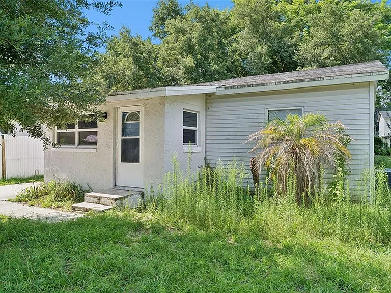5000 Huppel Ave — Photo 1