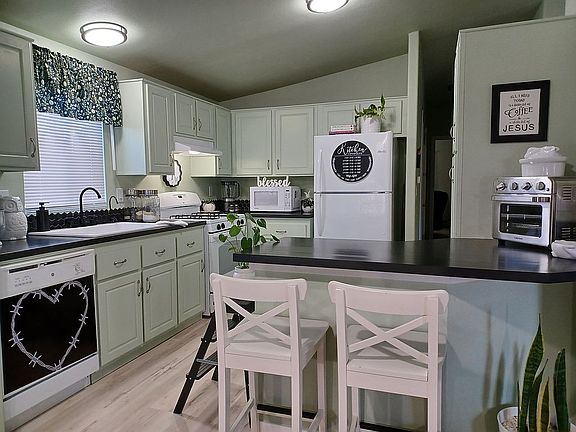 3rd image of 3405 Sinton Rd Lot 174