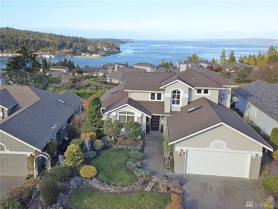 1st image of 70 Sea Vista Ter