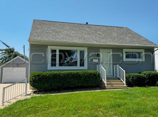 2410 Mallory St SW, Cedar Rapids, IA 52404