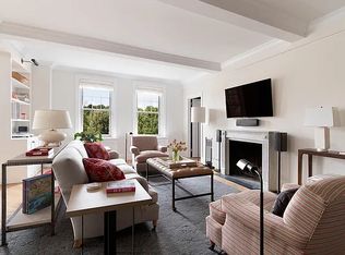 32 Washington Sq W APT 8E, Manhattan, NY 10011