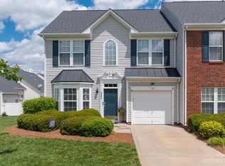 4224 Center Place Dr, Harrisburg, NC 28075