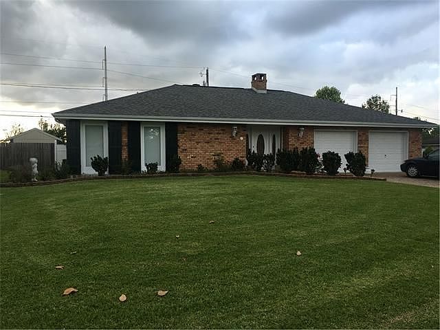 1st image of 18 Sombrero Ln