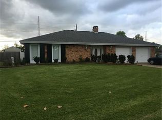 18 Sombrero Ln, Saint Rose, LA 70087
