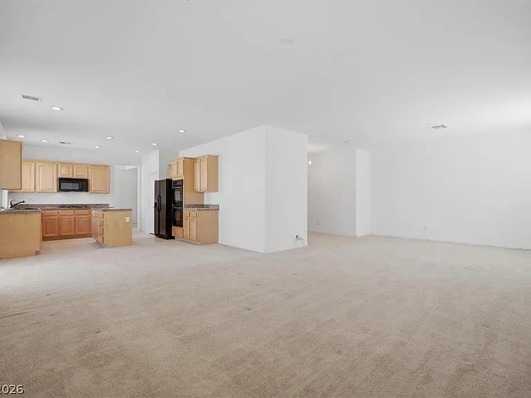 8235 Coyado St — Photo 10