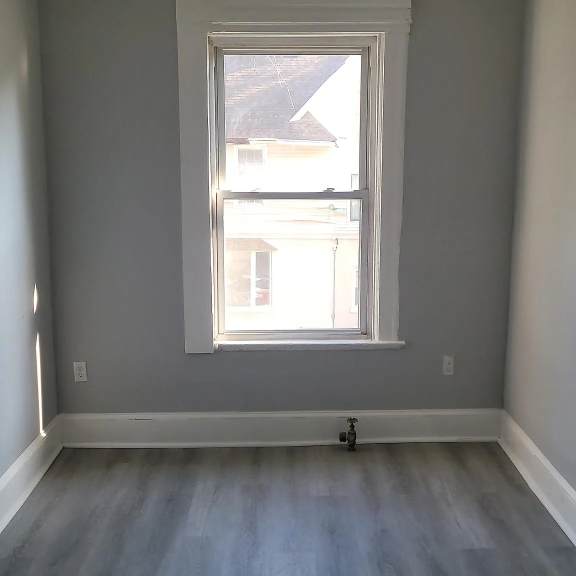 3 bed, $2,200 — Photo 4