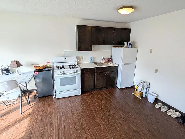 615 Ontario St SE — Photo 22
