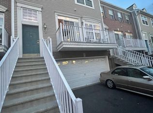 6 Kissam Ct #6, Jersey City, NJ 07305