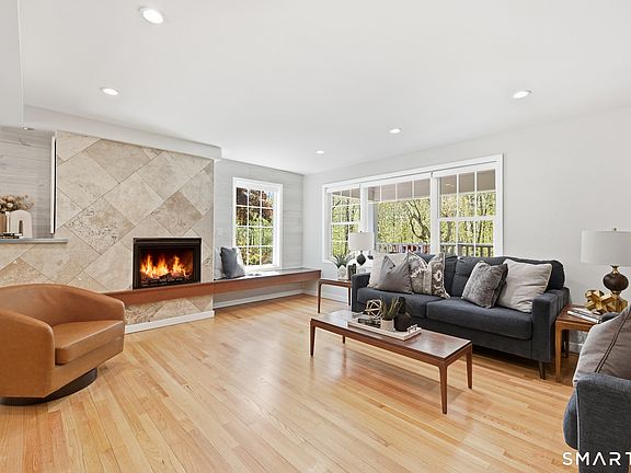 4th image of 54 Fern Road