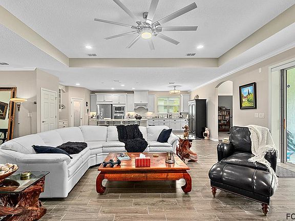 4th image of 151 S Coopers Hawk Way