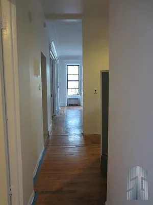 Rented by Skyline Group Real Estate | media 26