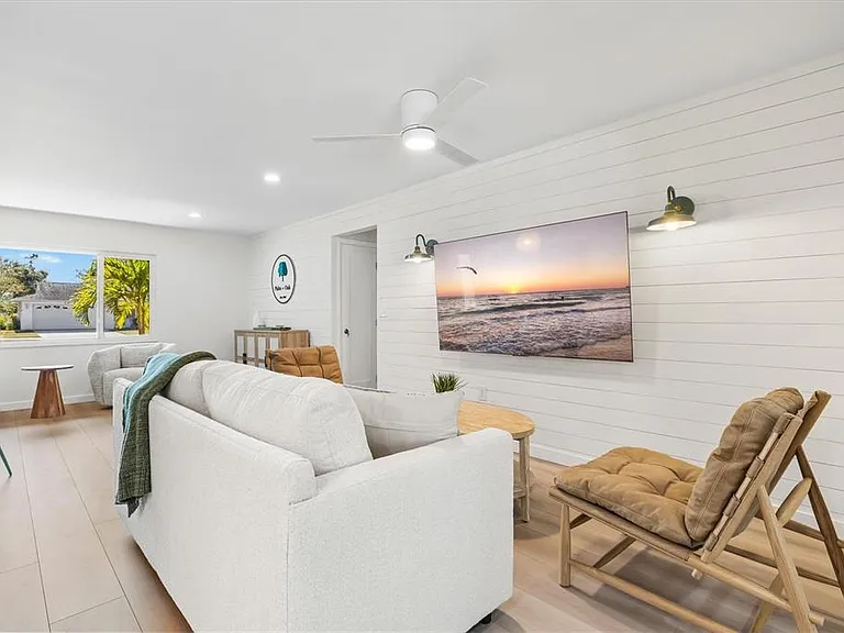2641 Hyde Park St — Photo 12