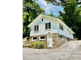 762 Valley St, Clayton, GA 30525