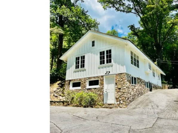 762 Valley St, Clayton, GA 30525