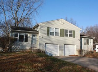 904 S Broadway St, Louisburg, KS 66053