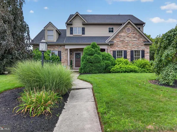 506 W Caracas Ave, Hershey, PA 17033