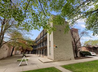 8222 S King Dr #2D, Chicago, IL 60619