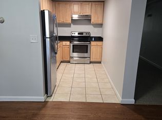 26 S Water St, New Bedford, MA 02740