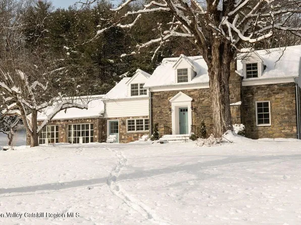 401 Buck Road, Stone Ridge, NY 12484