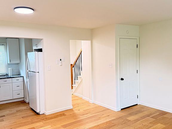 4th image of 1613 Chadwick Cir #A