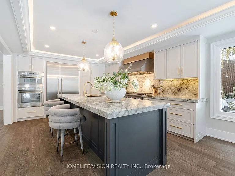1298 Bunsden Ave — Photo 13