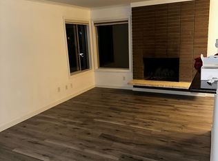 1016 6th Ave N APT 201, Seattle, WA 98109