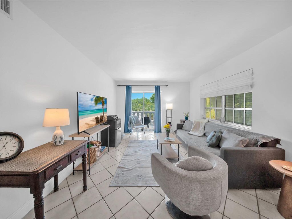 1150 Madruga Avenue #C302, Coral Gables, FL - View 6
