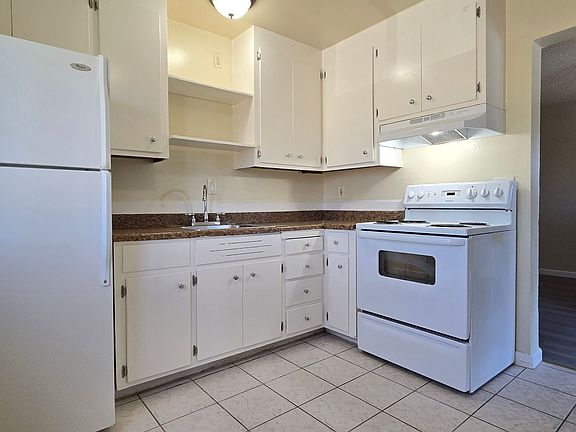 2nd image of 1381 San Tomas Aquino Pkwy #3