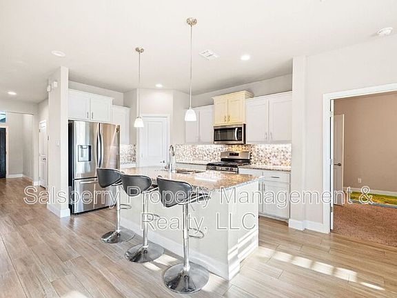 5th image of 1413 Millerbird Way