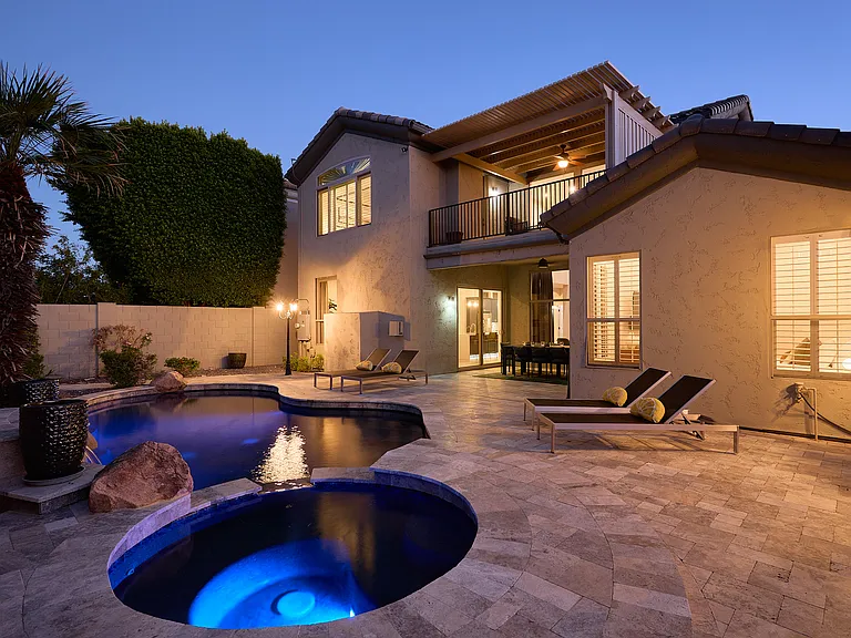 3202 E Orange Dr — Photo 1