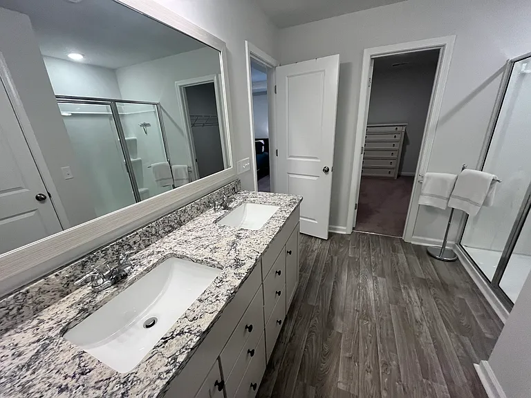3093 Grinnell St — Photo 15