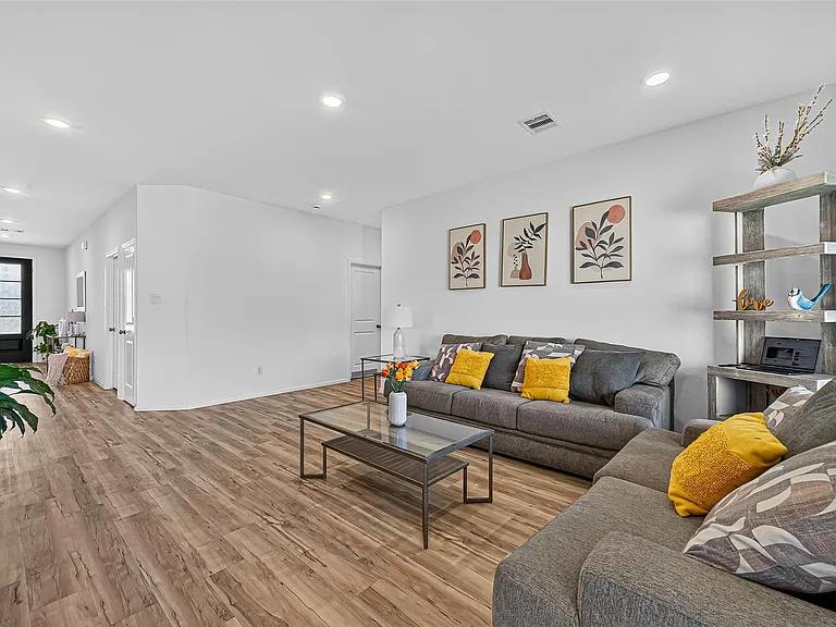 27222 Woodridge Glen Dr — Photo 9