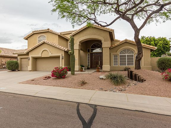3rd image of 2028 E Cathedral Rock Dr