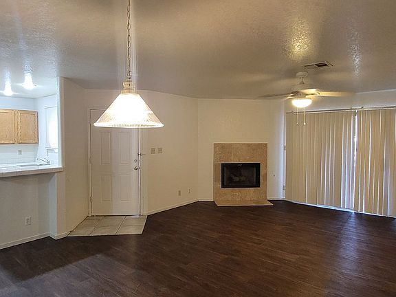 2nd image of 5044 S Rainbow Blvd Unit 104