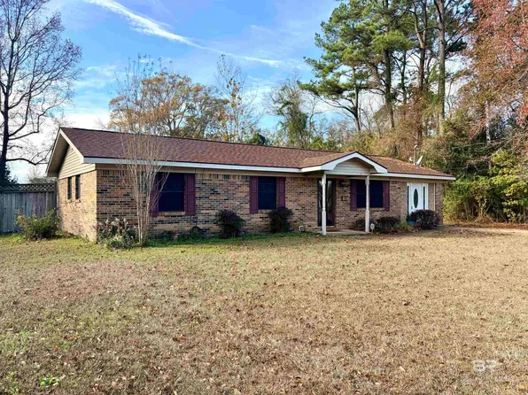 302 Woodlawn Ave, Atmore, AL 36502