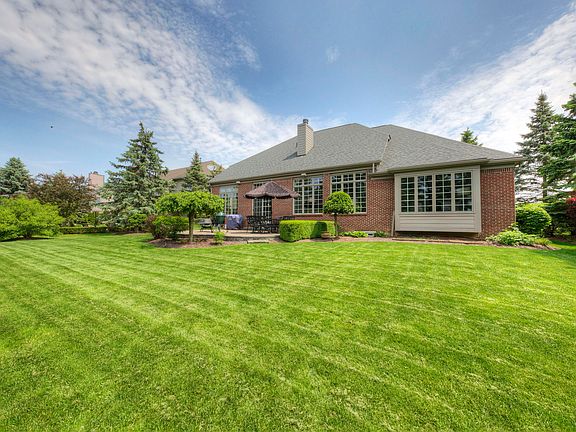 4th image of 46855 Merion Cir