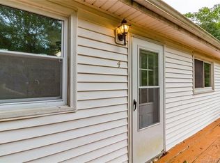 405 Noank Ledyard Rd APT 4, Mystic, CT 06355