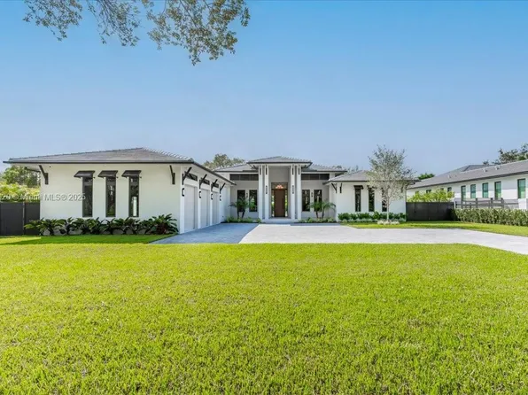 7110 SW 82nd Ave, Miami, FL 33143