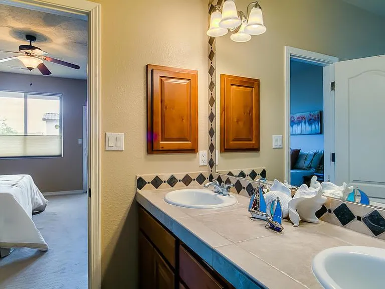 8740 Desert Fox Way NE — Photo 16