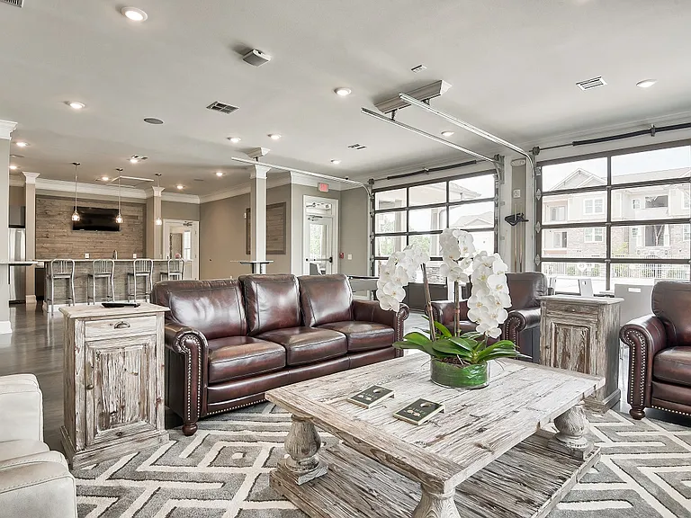 Pines at Glen Laurel Luxury Apartments — Photo 28