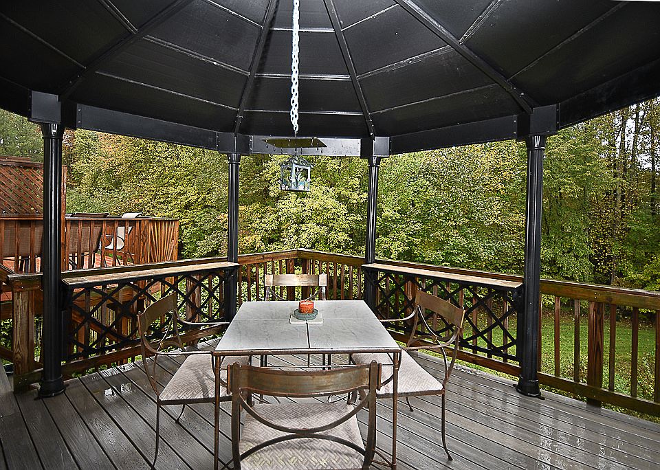 Gazabo covered trex deck