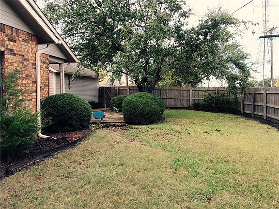 3rd image of 4053 Hearthstone Dr