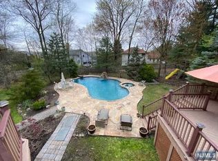 8 Timber Dr, Montville, NJ 07045