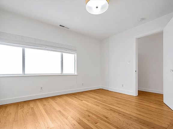 2nd image of 1221 Hayes St