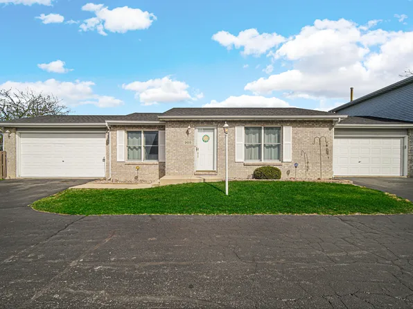 905 Windsor Ln, Dyer, IN 46311