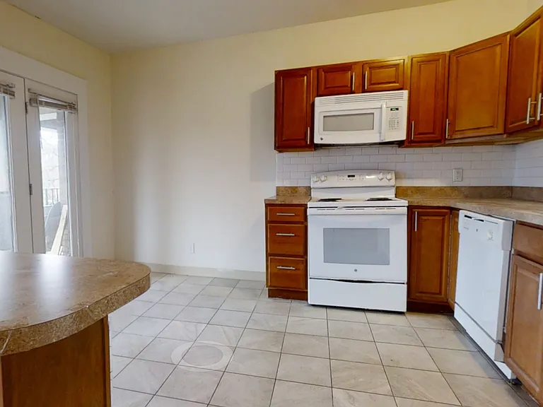 1124 Commonwealth Ave — Photo 107