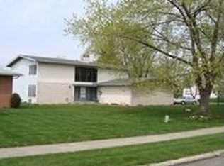 1936 Red Oak Dr, Mansfield, OH 44904