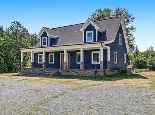 107 School St, Stem, NC 27581